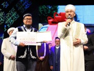 Бас мүфти Құран жарысының жеңімпазына көліктің кілтін табыстады (ФОТО