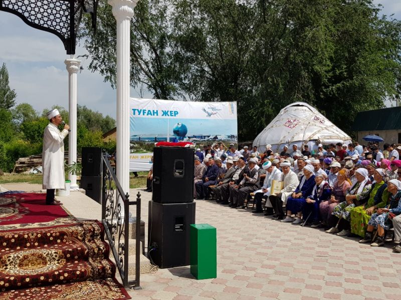 БАС МҮФТИ ЖАҢА МЕШІТТІҢ АШЫЛУ РƏСІМІНЕ ҚАТЫСТЫ (ФОТО)