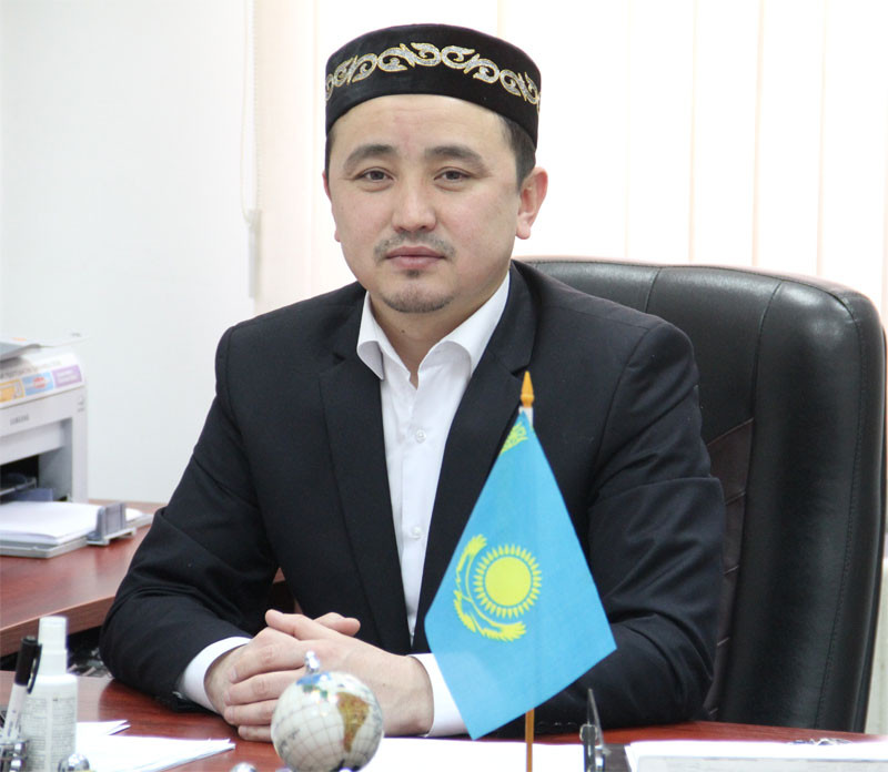 ҚМДБ жанындағы діни қатынастар бөлімінің басшысы Ершат қажы Оңғар Қарағанды облысындағы бой көтерген жаңа мешіттің ашылу салтанатына қатысты (фото)