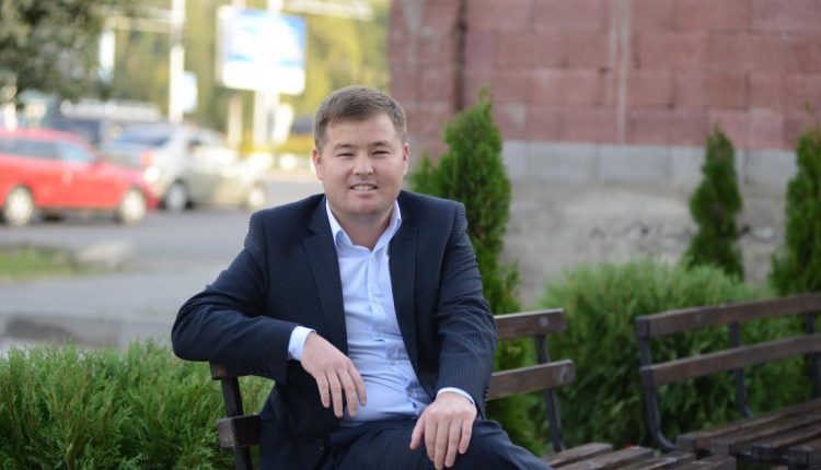 ЖҰМАҚТЫ АЙДАЛАДАН ЕМЕС, АЙНАЛАҢНАН ІЗДЕГЕН ЛӘЗІМ