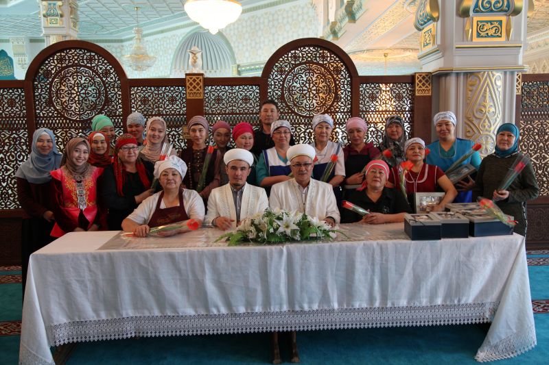 «Әйелді құрметтеу наурызбен шектелмейді» Қарағанды облыстық «Әнет баба» мешітінің бас имамы Өмірзақ қажы Бекқожа 