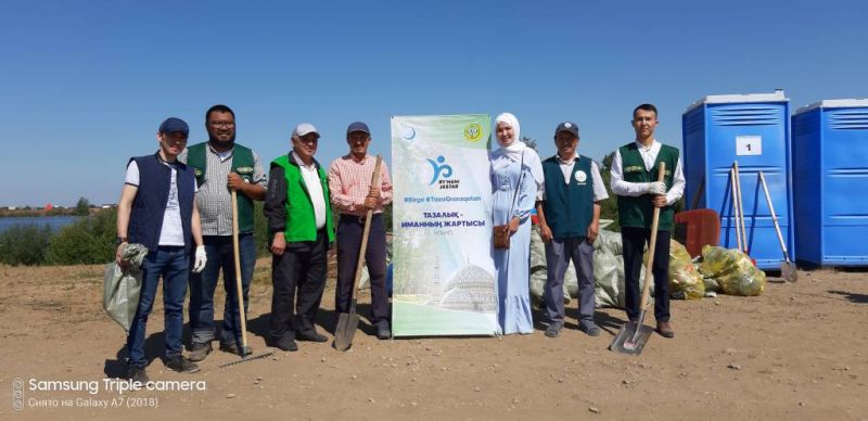 #Birge #TazaQazaqstan волонтёры Республиканской мечети приняли активное участие в акции (ФОТО)