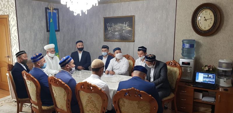 Жат ағымға қатысы онлайн жиын өтті
