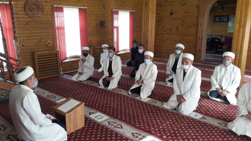 Қарқаралыда имам-молдалардың кезекті жиналысы өтті (фото)