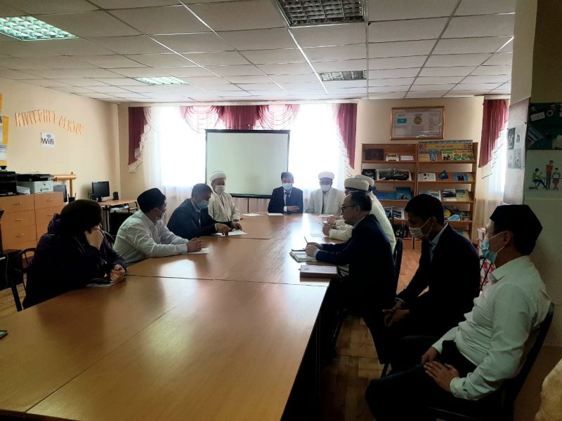 ҚАРАБАС КЕНТІНДЕ ДІНИ ОҢАЛТУ ЖҰМЫСТАРЫНА ҚАТЫСТЫ ЖИЫН ӨТТІ (ФОТО)