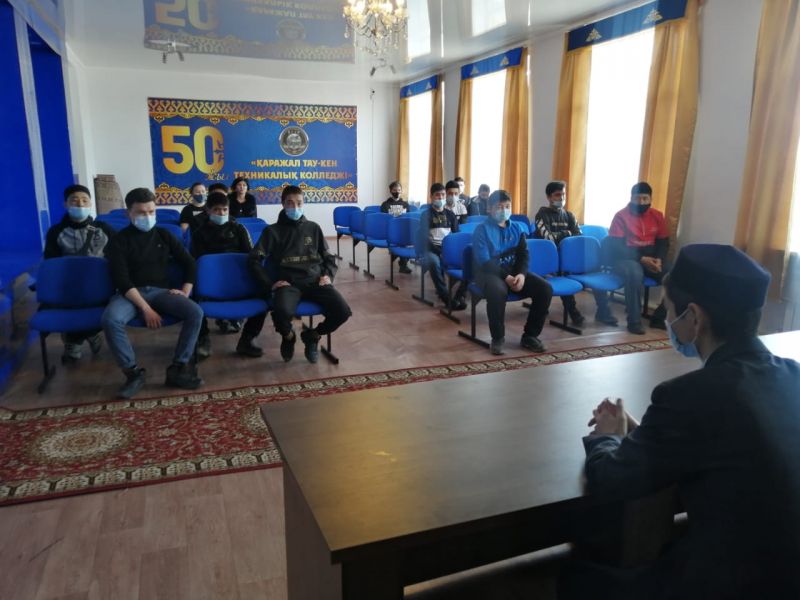 Студенттермен жат ағымның алдын-алуға қатысты кездесу өтті