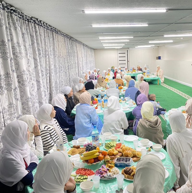 Үлкен есектер мен түкті письки бар балапандардың фотосуреттері Жас жігіттердің эротикалық фотосуреттері